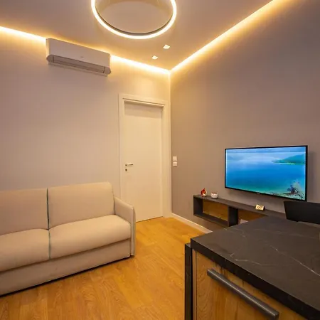 Chic Apartament *